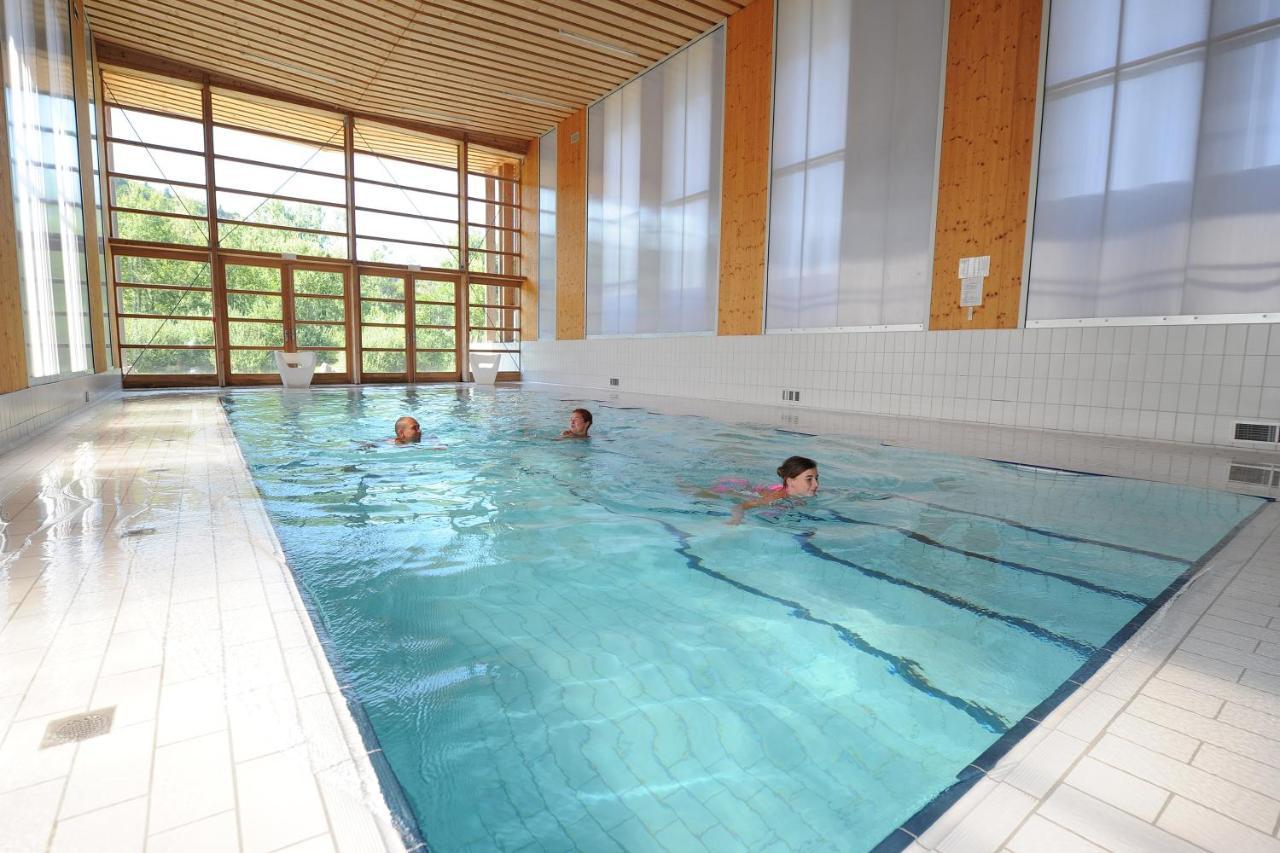 Camping Des Lacs*** Villa Celles-sur-Plaine Eksteriør bilde