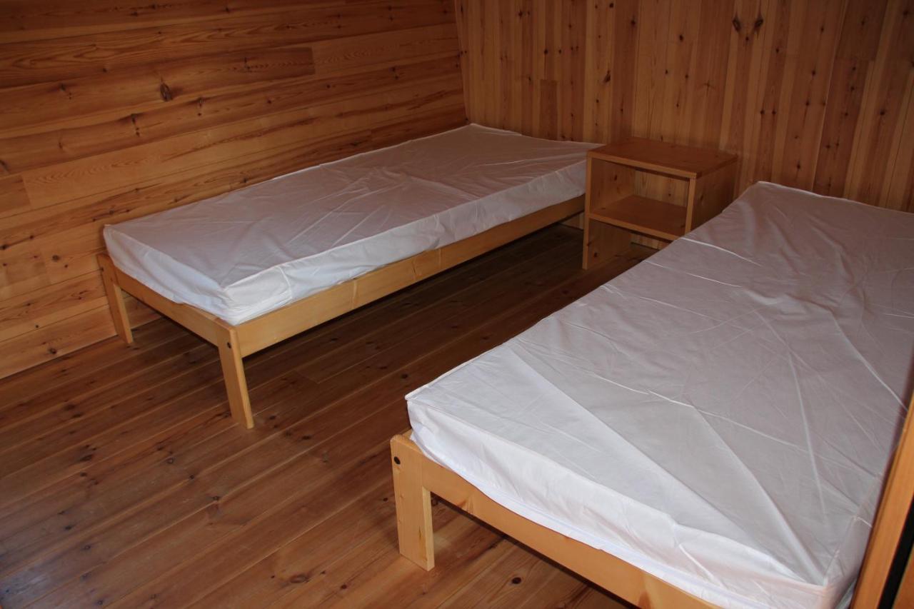Camping Des Lacs*** Villa Celles-sur-Plaine Eksteriør bilde